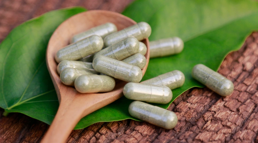 Kratom and 7-Oh Kratom - Gas Station Drugs