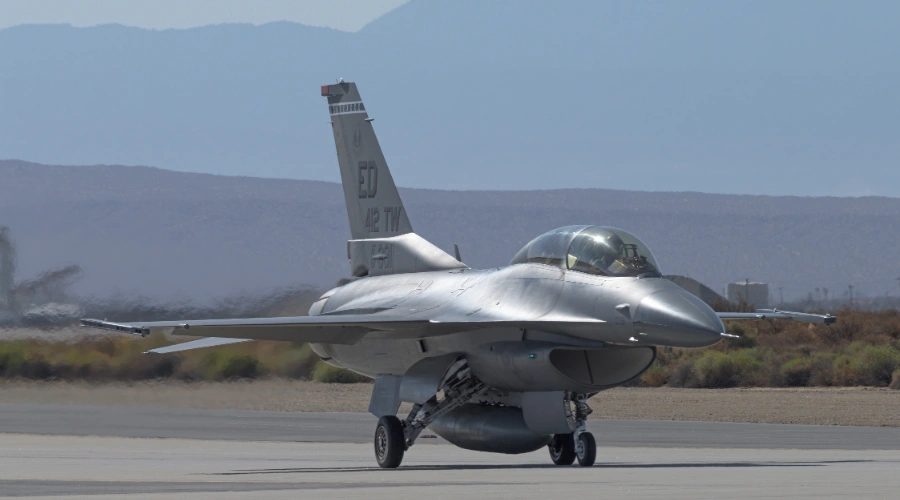 Image of a plane at Edwards Airforce Base - Edwards AFB Rehab Options at South Shores Detox