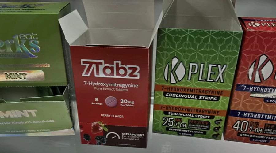 Image of four 7 Lives Kratom packages, highlighting its highly concentrated and potent formulation
